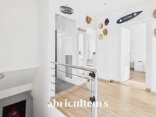 Maison familiale 4 chambres rénovée avec grand jardin, dépendances et stationnements – Argenteuil, secteur calme et recherché