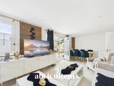 Maison familiale de plain pied - 5 chambres - 134 m²  - avec jardin, terrasse et 3 stationnements — Bezons