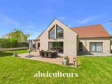 Maison d'architecte récente de plain pied - vue dégagée sur nature en vente à Vaugrigneuse (91640)