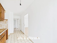 Appartement 3 pièces<span></span>69 m²<span></span>Balcon<span></span>Box<span></span>Argenteuil centre