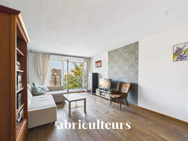 Appartement 3 pièces dernier étage avec balcon sans vis-à-vis en vente à Argenteuil 95100