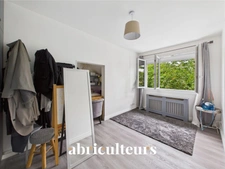 COUP DE CŒUR – Maison familiale rénovée avec jardin, terrasses, piscine et sous-sol