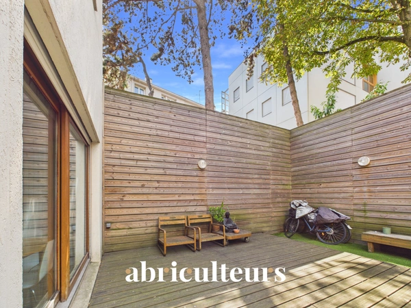 Maison duplex 90m2 avec grande terrasse 36m2 en vente à Paris 20e