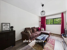 XCLUSIVITÉ<span></span>Maison familiale rénovée avec jardin arboré