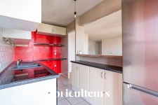 Appartement 4 pièces<span></span>79 m²<span></span>balcon, parking et cave<span></span>Villeneuve-la-Garenne
