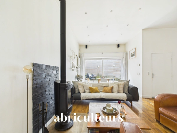 Maison duplex 90m2 avec grande terrasse 36m2 en vente à Paris 20e