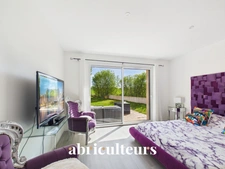 Maison d'architecte récente de plain pied<span></span>vue dégagée sur nature