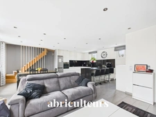 Maison familiale rénovée<span></span>107 m²<span></span>7 pièces<span></span>Jardin & garage<span></span>Argenteuil (95100)