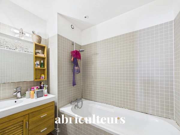 Maison duplex 90m2 avec grande terrasse 36m2 en vente à Paris 20e