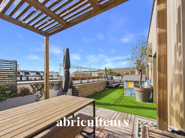 Duplex familial 4/5 pièces de 120 m² avec terrasses — dernier étages — Asnières-sur-Seine