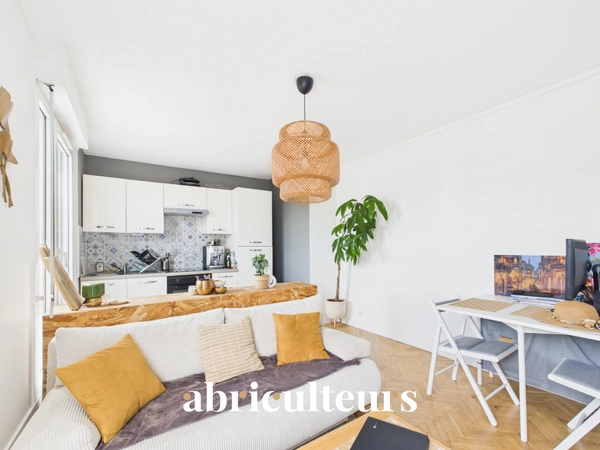 Vente Appartement 2 Pièces 37 m² Terrasse 31 m² Dernier Étage & Parking<span></span>Rueil-Malmaison (92500)