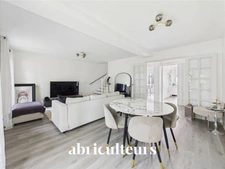 COUP DE CŒUR – Maison familiale rénovée avec jardin, terrasses, piscine et sous-sol
