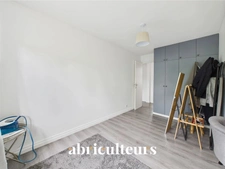 COUP DE CŒUR – Maison familiale rénovée avec jardin, terrasses, piscine et sous-sol
