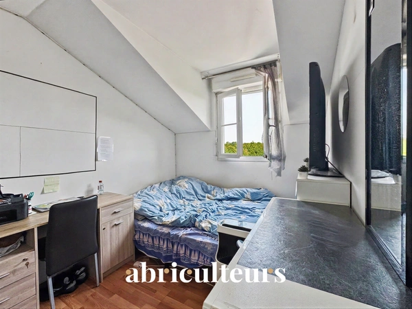 Appartement duplex<span></span>78 m²<span></span>4 pièces<span></span>en vente à Villeneuve-la-Garenne Avenue du Ponant (92390)