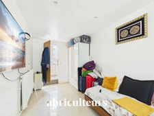 Maison familiale de plain pied - 5 chambres - 134 m²  - avec jardin, terrasse et 3 stationnements — Bezons