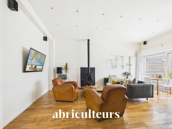 Maison duplex 90m2 avec grande terrasse 36m2 en vente à Paris 20e