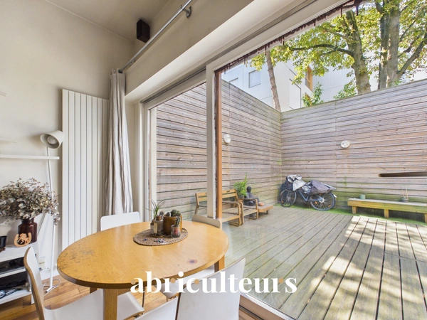 Maison duplex 90m2 avec grande terrasse 36m2 en vente à Paris 20e