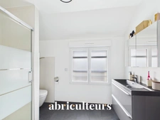 Maison familiale rénovée<span></span>107 m²<span></span>7 pièces<span></span>Jardin & garage<span></span>Argenteuil (95100)