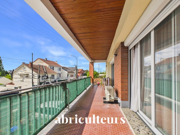 Appartement duplex 125m²  avec balcon, parking et cave en vente à Argenteuil 95100