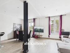 Maison familiale 4 chambres rénovée avec grand jardin, dépendances et stationnements – Argenteuil, secteur calme et recherché