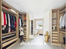 Maison d'architecte récente de plain pied<span></span>vue dégagée sur nature