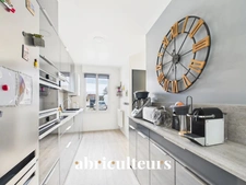 Maison contemporaine de 2017 – Jardin, piscine et potentiel locatif – Argenteuil Coteaux