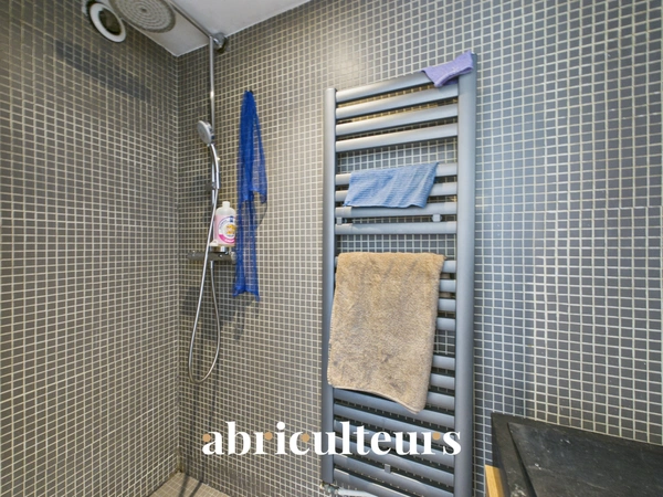 Maison duplex 90m2 avec grande terrasse 36m2 en vente à Paris 20e