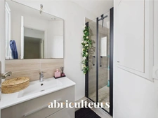 COUP DE CŒUR – Maison familiale rénovée avec jardin, terrasses, piscine et sous-sol