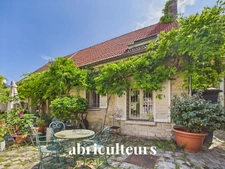 Maison Historique de Charme 103 m² – Cour Pavée & Terrasse – en vente à Le Pecq (78230)
