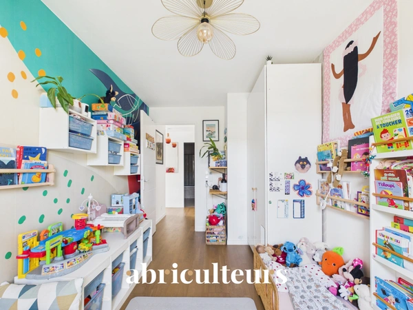 Duplex familial 4/5 pièces de 120 m² avec terrasses — dernier étages — Asnières-sur-Seine