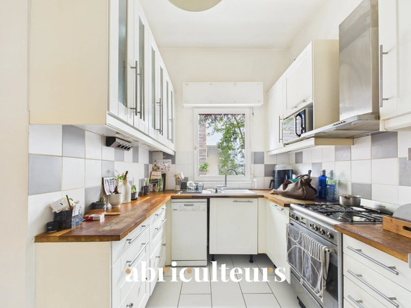 Maison duplex 90m2 avec grande terrasse 36m2 en vente à Paris 20e