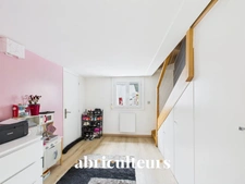 Maison familiale rénovée<span></span>107 m²<span></span>7 pièces<span></span>Jardin & garage<span></span>Argenteuil (95100)