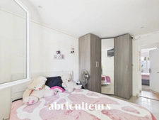 Maison familiale de plain pied - 5 chambres - 134 m²  - avec jardin, terrasse et 3 stationnements — Bezons