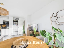 Dernier Étage - 2 Pièces - 44m² - Quartier Calme