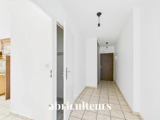 Appartement 3 pièces<span></span>69 m²<span></span>Balcon<span></span>Box<span></span>Argenteuil centre