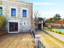 Très belle maison ancienne au cœur du bourg - Très beaux volumes et cachet ancien - Bouguenais