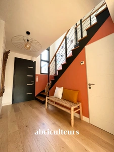 Maison moderne en parfait état - 147m², 4 chambres, jardin, garage - rue Alphonse de Lamartine à Sautron 44880