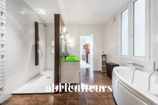 NANTES / REPUBLIQUE - APPARTEMENT - 8 PIÈCES - 4 CHAMBRES - 222m² - 599.830 €