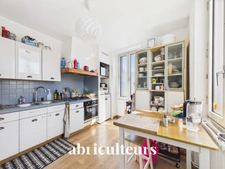 Maison 2 chambres sur les bords de Loire<span></span>Jardin, garage, parcelle de 300m²<span></span>place Jean Saillant à Indre