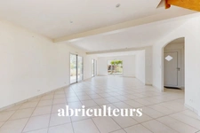 NORT-SUR-ERDRE<span></span>MAISON<span></span>6 PIÈCES<span></span>5 CHAMBRES<span></span>152 M2<span></span>482.000 €