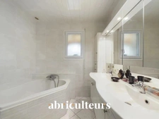 Grande maison familiale sur un terrain de 1.500m² – rue de Bellevue à Couëron 44220