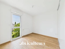 Appartement T3 baigné de lumière en parfait état<span></span>Ascenseur, balcon et stationnement<span></span>44 rue Théophile Guillou à SAINT-HERBLAIN 44800