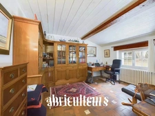 Grande villa de 200m² en front de mer<span></span>Très belle parcelle aux multiples possibilités<span></span>Plusieurs dépendances<span></span>L'Épine