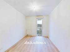 Appartement familial<span></span>Balcon<span></span>Parking<span></span>île de nantes<span></span>Rue de la Tour d’Auvergne