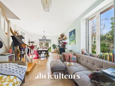 Maison 2 chambres sur les bords de Loire<span></span>Jardin, garage, parcelle de 300m²<span></span>place Jean Saillant à Indre