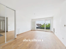 Appartement T3 baigné de lumière en parfait état<span></span>Ascenseur, balcon et stationnement<span></span>44 rue Théophile Guillou à SAINT-HERBLAIN 44800