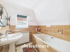 Sur les bords de Loire de Basse-Indre<span></span>Maison ancienne à rafraîchir<span></span>quai Besnard à Basse-Indre 44610