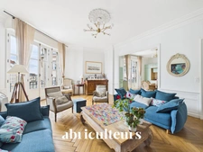 Entre Graslin, Dobrée et Notre-Dame de Bon Port - Splendide appartement familial d'environ 200m² - Ascenseur, garage, caves et toit-terrasse