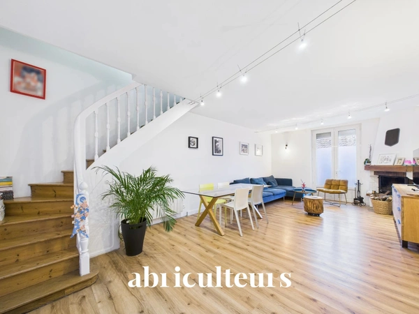 Jolie maison ancienne parfaitement rénovée en vente à  Couëron (44220)