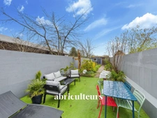 Jolie maison ancienne parfaitement rénovée - En plein bourg de Couëron, proche des commodités - Couëron 44220